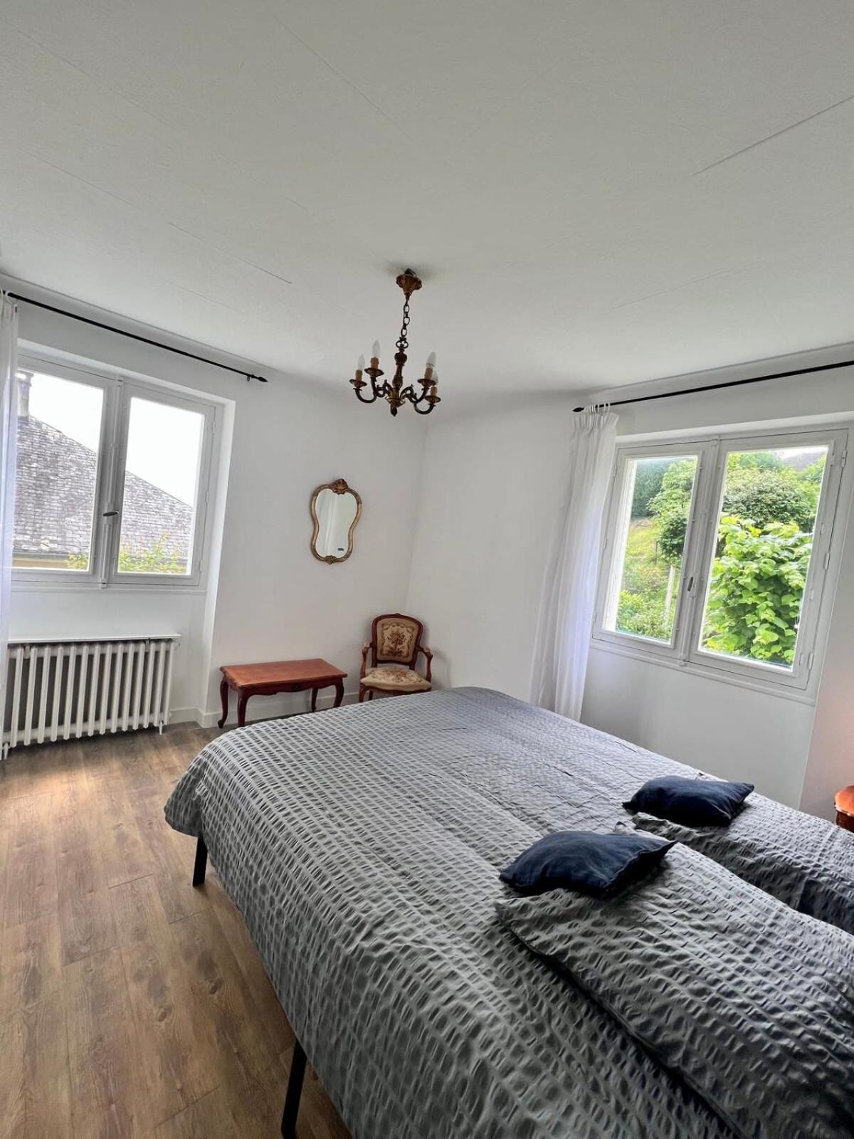 Maison "Le Jardin D'Elise" - Hauteur De Brive Экстерьер фото